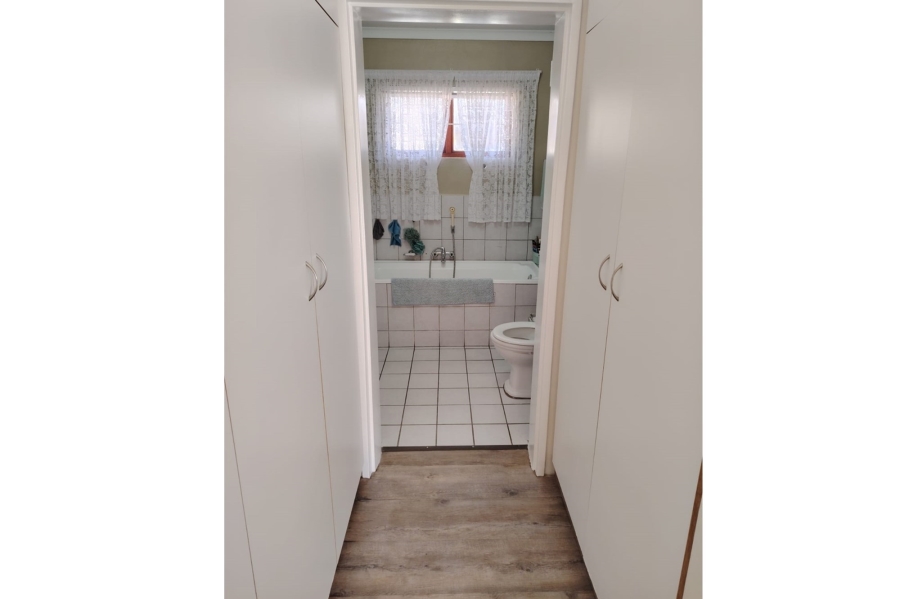 3 Bedroom Property for Sale in Moorreesburg Western Cape